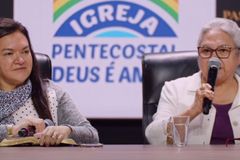 Penteado afro e ‘calça colada’ são proibidos pela Deus é Amor