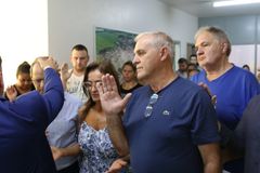 Pastor faz oração em posse de prefeito no RS: ‘Jesus está no comando’
