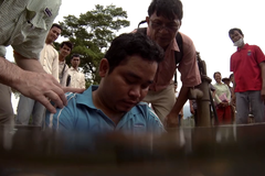 Missão médica no Camboja leva 44 budistas ao batismo