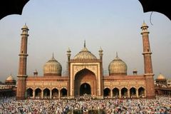 Islamismo ameaça aplicação da Sharia na Europa através da política