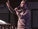 Pastor diz que há um avivamento entre jovens nos EUA: \"Estão famintos por Deus\"