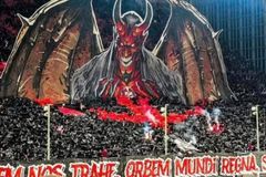 Torcida de time da Alemanha encena ritual satânico, invoca Lúcifer e gera críticas