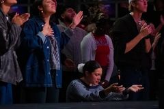 Evangelistas percorrem 30 países na Europa e levam mais de 1.500 jovens a Jesus