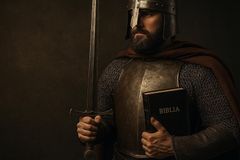 O que é uma batalha espiritual? Pastor explica: \"Muitos ataques passam despercebidos\"