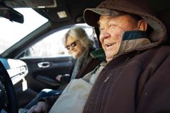 Missão doa carro a pastor que perdeu tudo em furacão nos EUA: \"Usarei para o Senhor\"