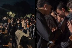 Jovens fazem culto na USP e levam universitários a Jesus: ‘Deus está agindo’