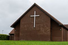 Quando a igreja se torna um lugar de solidão