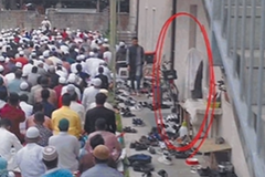 4 mil muçulmanos cobrem imagem de Jesus durante orações na Itália
