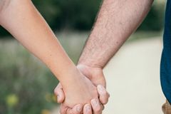 Quando o perdão parece impossível: Como curar feridas emocionais no casamento