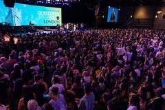 Mais de 17 mil ouvem o Evangelho e centenas aceitam Jesus em Londres