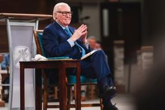 Morre o evangelista Jimmy Swaggart aos 90 anos