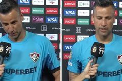 Goleiro diz que sucesso do Fluminense é fruto de oração: \"Estamos sempre de joelhos\"
