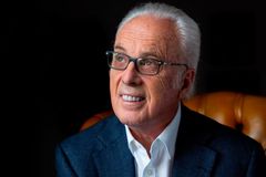 Morre aos 86 anos o pastor John MacArthur, referência na pregação bíblica
