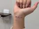 Igreja em SC promove tatuagem de versículo bíblico e reacende debate entre evangélicos