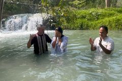 Após 12 anos de evangelismo, primeiras cristãs de povo indígena são batizadas no México