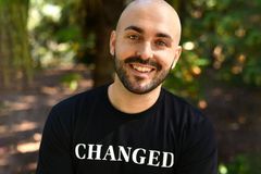 \"Não posso negar o que vivi com Deus\", diz ex-gay processado por testemunhar conversão