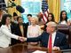 Trump recebe vítimas de perseguição religiosa na Casa Branca