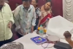 Pastor é espancado em ceia por acusação falsa de 'distribuir sangue' em vez de suco de uva