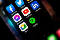 Fariseu digital: A religião dos likes