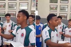 Jogador inspira ao fazer devocional com time antes do jogo: ‘Que eu seja um instrumento’