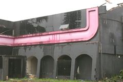 Boate será transformada em igreja em SC: \"Onde abundou o pecado, superabundou a graça\"