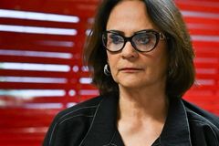 Damares Alves revela diagnóstico de câncer de mama: ‘Jesus é meu maior consolador’