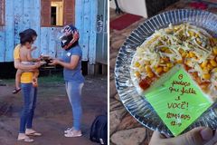 Jovens fazem delivery para atrair quem deixou de ir à igreja: \"O pedaço que falta é você\"