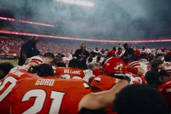 Times rivais se unem em oração após jogo no EUA: \"Maior que o futebol\"