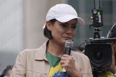 Michelle Bolsonaro diz que não pode fazer culto doméstico por ordem judicial