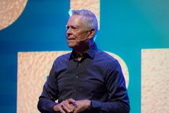 \"Quando o Espírito Santo vem, Ele tira de nós o temor dos homens\", diz Randy Clark