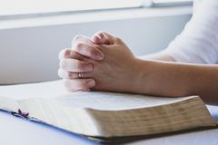 Deus me ama. Mas eu amo a Deus?