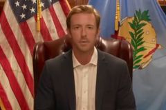 Oklahoma terá núcleos da organização de Charlie Kirk em escolas: \"Contra o progressismo\"