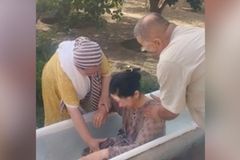 Duas semanas após ser batizada em segredo na Ásia, estéril testemunha gravidez: \"Milagre\"