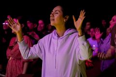 A jornada de uma mulher valente e ousada: \"Desperte, Débora!\"