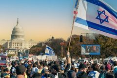 Israel e Hamas assinam acordo de paz; presidente israelense cita profecia de Jeremias