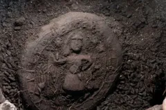 Pão de Santa Ceia de 1.300 anos com imagem de Jesus é encontrado na Turquia
