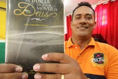 Traficante se converte em boca de fumo após ser evangelizado por colega