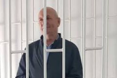 Pastor sofre lesão cerebral traumática após ser torturado na prisão no Quirguistão