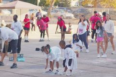 Bairro dos EUA têm primeiro mês sem tiroteio em 19 anos após ação de igreja: ‘Jesus é Luz’