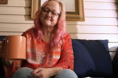 Após 4 anos sem paladar, mulher é curada após oração: ‘Senti o toque do Espírito Santo’