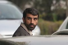 Cristão é torturado e preso no Irã por postagens de teologia nas redes sociais