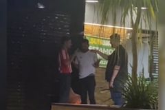 Flanelinha desviado volta para Jesus após abordar cristãos: \"Recebeu Cristo em lágrimas\"