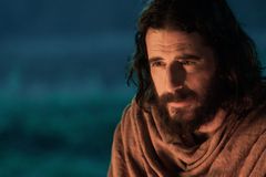 Ator principal de \"The Chosen\" diz que ateus se converteram através da série