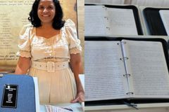 Cristã transcreve Bíblia à mão em mais de 3 mil páginas no RN