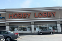 Rede de lojas nos EUA distribui 500 mil livros sobre o nascimento de Jesus no Natal