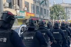 Operações policiais contra igrejas na China envolvem mais de 1.000 agentes