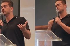 Ator Sidney Sampaio diz que se converteu após crise emocional: \"Precisava do Pai\"