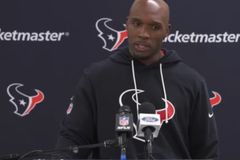 Técnico destaca fé dos jogadores após classificação na NFL: \"Jesus é a nossa Luz\"