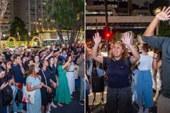 Com coral, jovens evangelizam na Avenida Paulista: ‘Pregamos a mensagem de esperança’