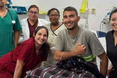 Jovem perdido 5 dias no Pico Paraná diz que orou o Salmo 23 antes de ser encontrado